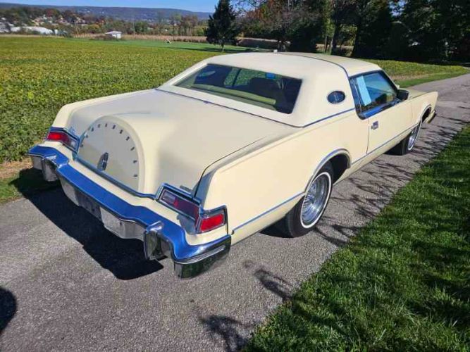Lincoln-Mark-iv-1975-7