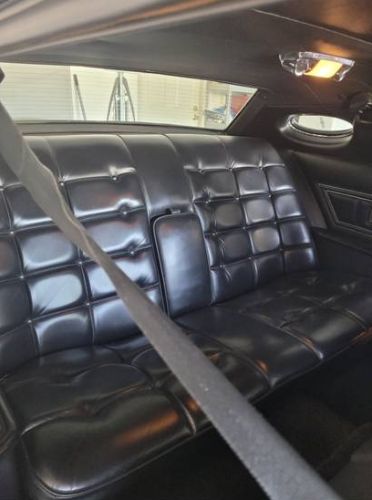 Lincoln-Mark-iv-1976-Triple-Black-1