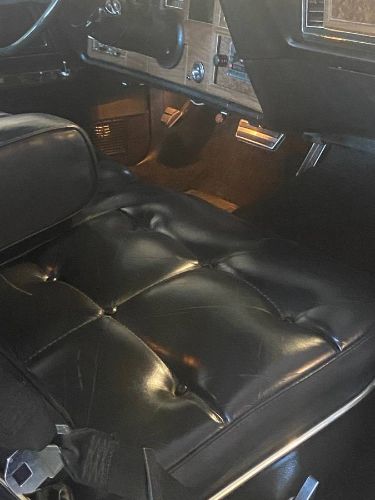 Lincoln-Mark-iv-1976-Triple-Black-14