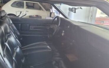 Lincoln-Mark-iv-1976-Triple-Black-5