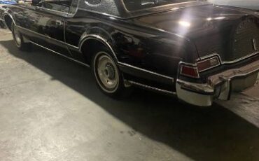 Lincoln-Mark-iv-1976-Triple-Black-6