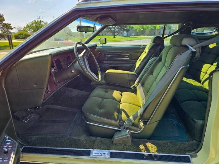 Lincoln-Mark-v-1975-Light-Green-Green-33