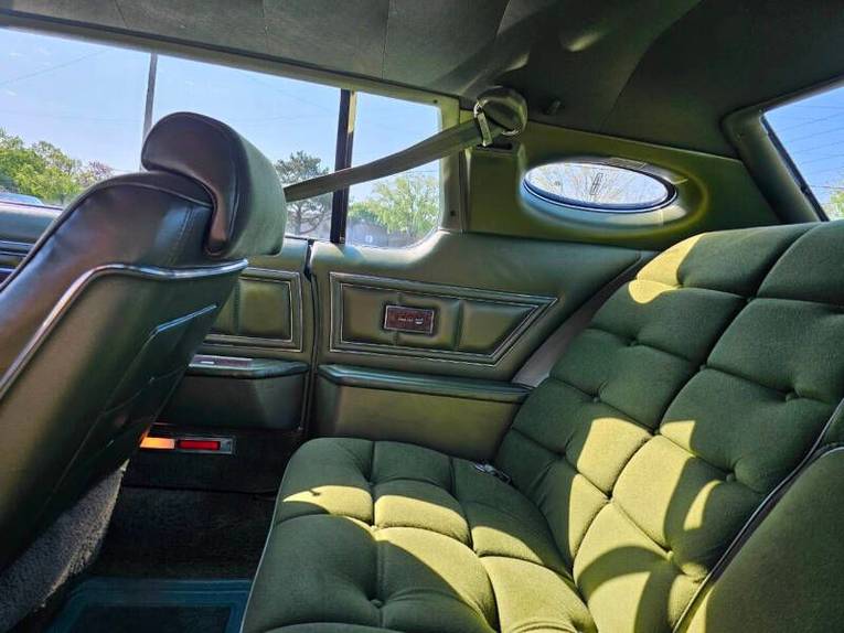 Lincoln-Mark-v-1975-Light-Green-Green-37