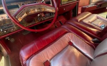 Lincoln-Mark-v-1979-Light-Metallic-Red-1