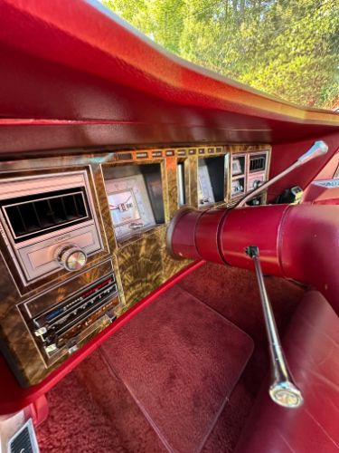 Lincoln-Mark-v-1979-Light-Metallic-Red-19