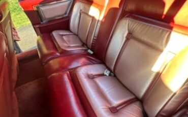 Lincoln-Mark-v-1979-Light-Metallic-Red-6