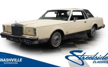 Lincoln-Mark-vi-1982-Pastel-French-Vanill-Blue-44