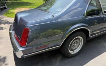 Lincoln-Mark-vii-1988-Blue-Blue-3