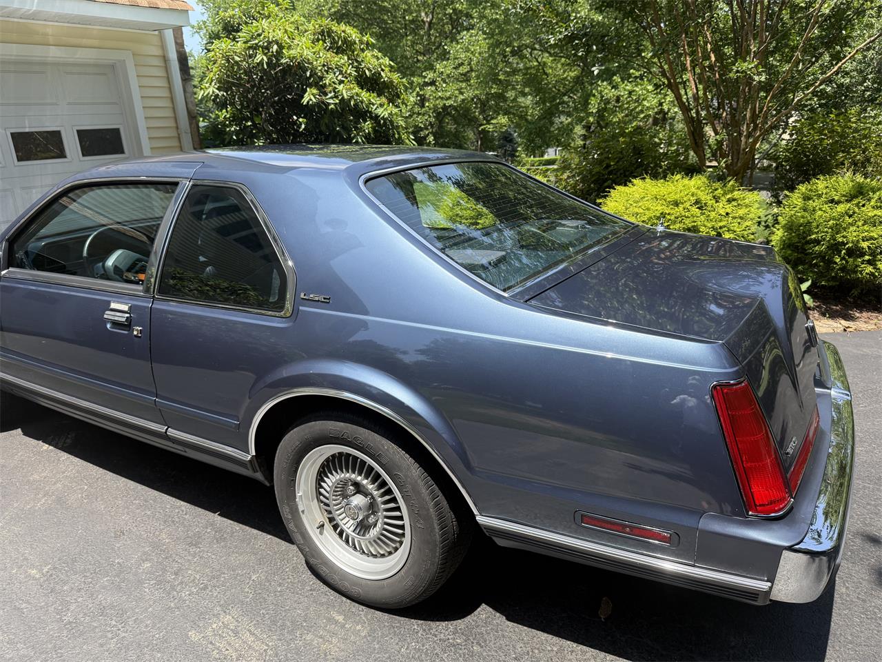 Lincoln-Mark-vii-1988-Blue-Blue-8