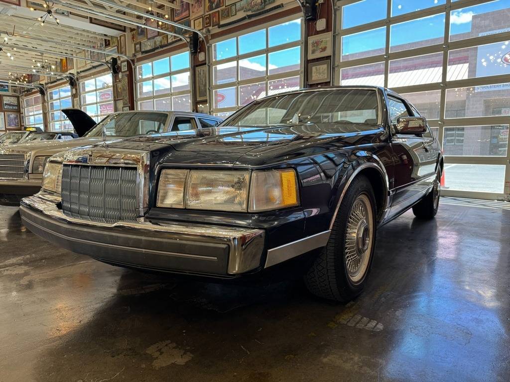 Lincoln-Mark-vii-1988-blue-5