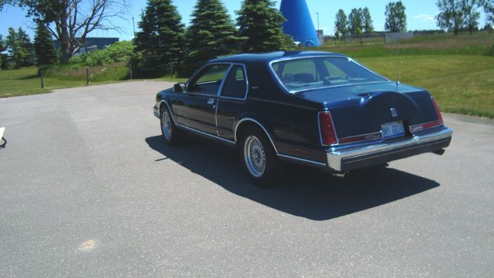 Lincoln-Mark-vii-1990-Blue-7