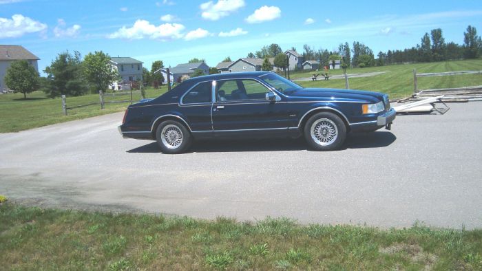 Lincoln-Mark-vii-1990-Blue