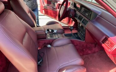 Lincoln-Mark-vii-1990-Red-11