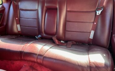 Lincoln-Mark-vii-1990-Red-12