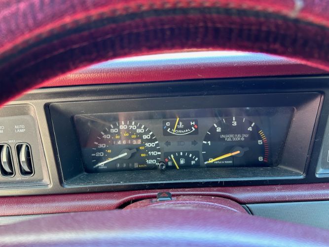 Lincoln-Mark-vii-1990-Red-13