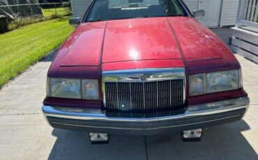 Lincoln-Mark-vii-1990-Red-17