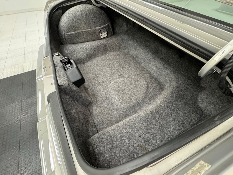 Lincoln-Mark-vii-1991-Titanium-Frost-Metal-Gray-24