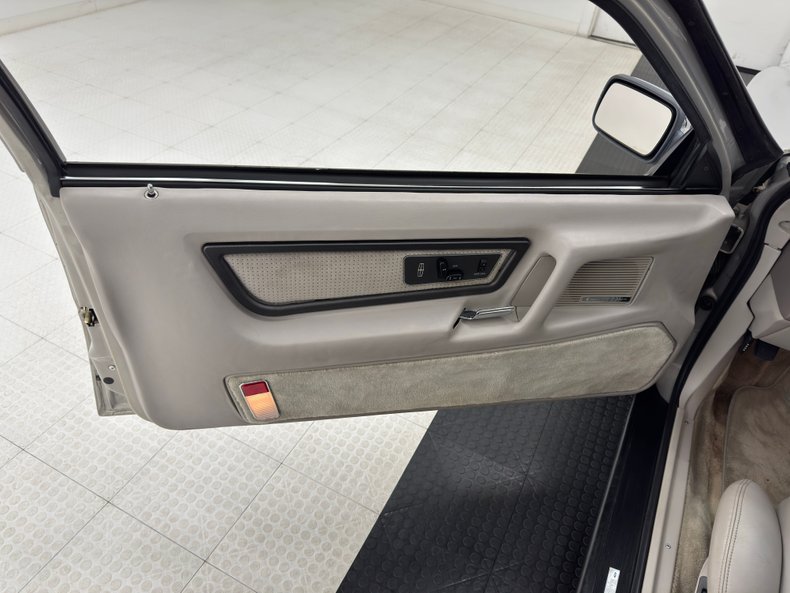Lincoln-Mark-vii-1991-Titanium-Frost-Metal-Gray-25