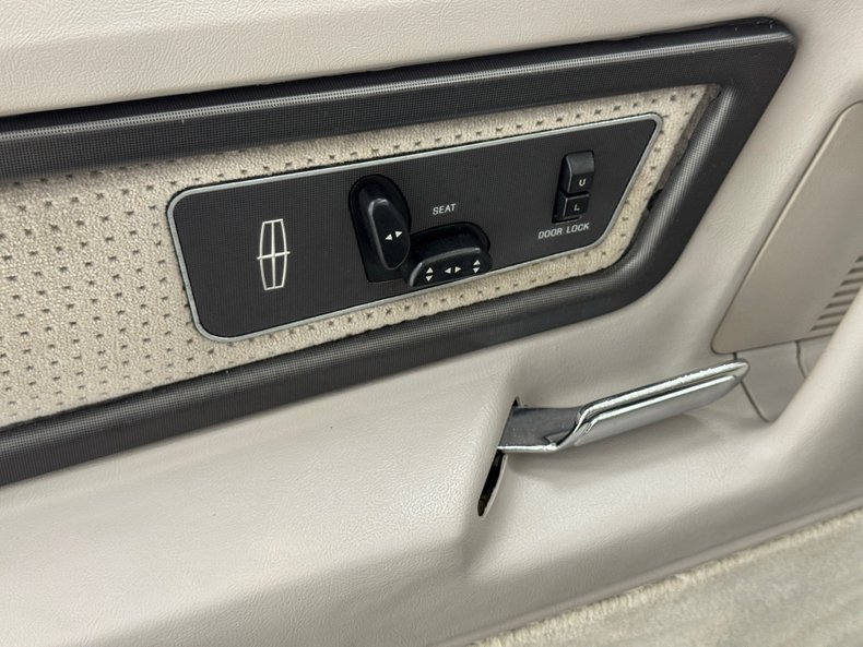 Lincoln-Mark-vii-1991-Titanium-Frost-Metal-Gray-26