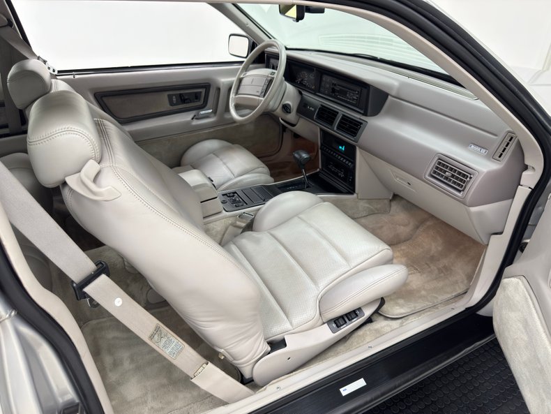 Lincoln-Mark-vii-1991-Titanium-Frost-Metal-Gray-32