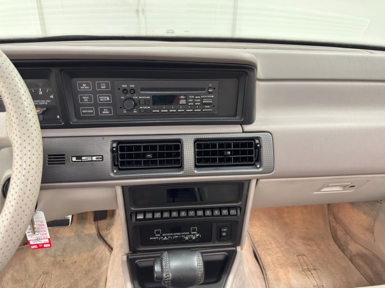 Lincoln-Mark-vii-1991-Titanium-Frost-Metal-Gray-38