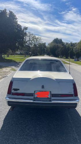 Lincoln-Mark-viii-1988-1