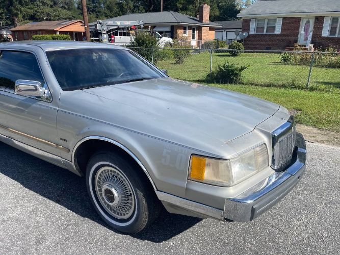 Lincoln-Mark-viii-1988-3