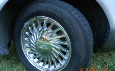 Lincoln-Mark-viii-1994-Amethyst-Clearcoat-Gray-1