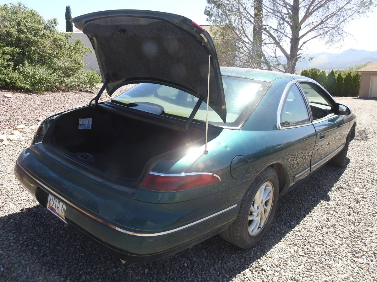 Lincoln-Mark-viii-1995-green-19