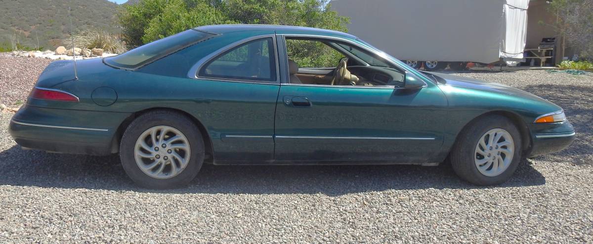 Lincoln-Mark-viii-1995-green