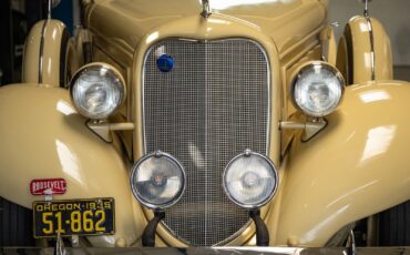 Lincoln-Model-K-V12-Le-Baron-Roadster-1935-2-Door-Roadster-Convertible-14