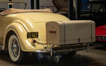 Lincoln-Model-K-V12-Le-Baron-Roadster-1935-2-Door-Roadster-Convertible-22