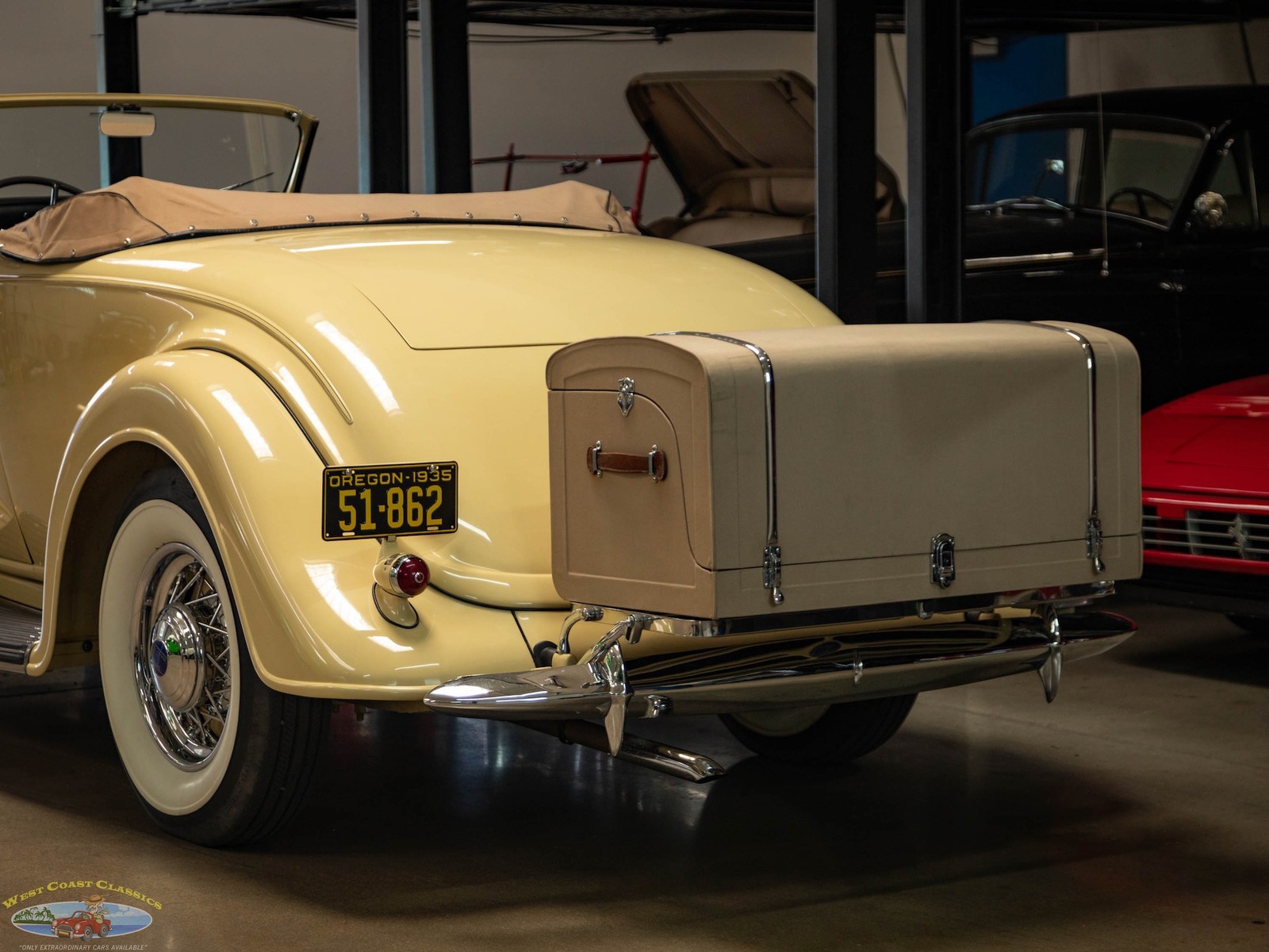 Lincoln-Model-K-V12-Le-Baron-Roadster-1935-2-Door-Roadster-Convertible-22