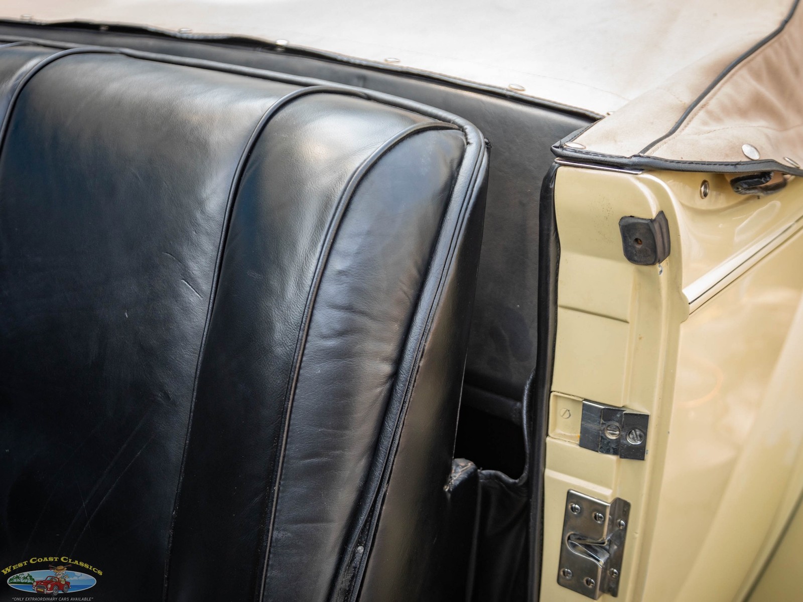 Lincoln-Model-K-V12-Le-Baron-Roadster-1935-2-Door-Roadster-Convertible-27
