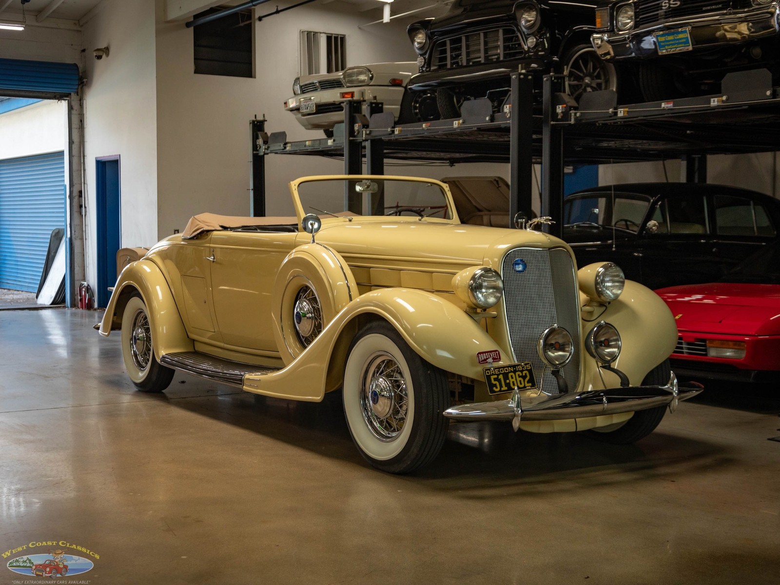 Lincoln-Model-K-V12-Le-Baron-Roadster-1935-2-Door-Roadster-Convertible-9
