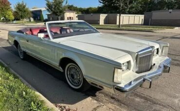 Lincoln-Other-1977-White-Red-1