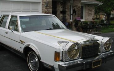 Lincoln-Other-1989-White-24