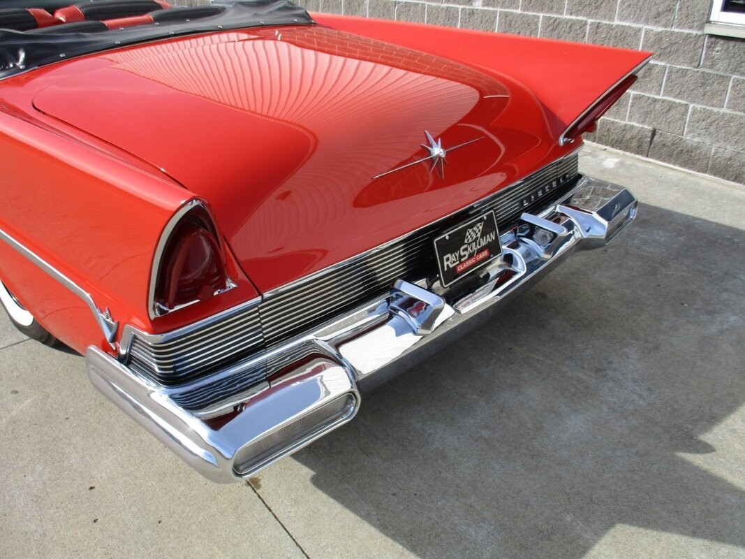 Lincoln-Premiere-Convertible-1957-39