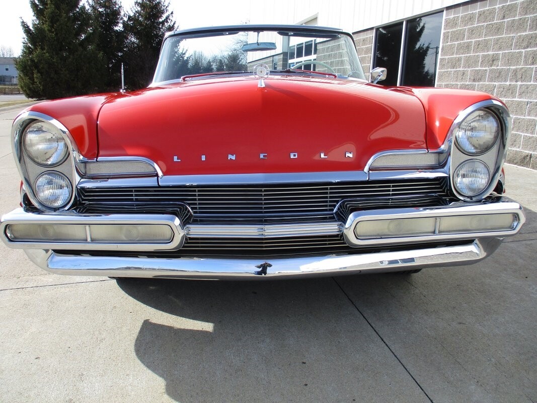 Lincoln-Premiere-Convertible-1957-8