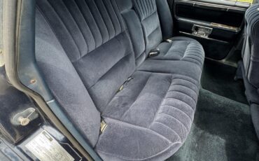 Lincoln-Town-Car-1989-Sedan-18