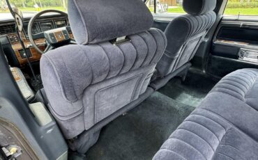 Lincoln-Town-Car-1989-Sedan-20