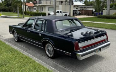 Lincoln-Town-Car-1989-Sedan-7