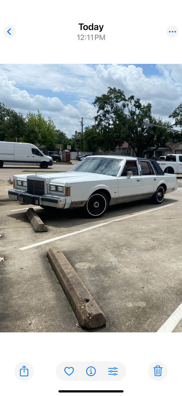 Lincoln-Town-Car-1989-Sedan-9
