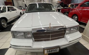 Lincoln-Town-Car-1992-Signature-President-2