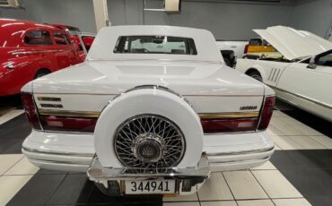 Lincoln-Town-Car-1992-Signature-President-3