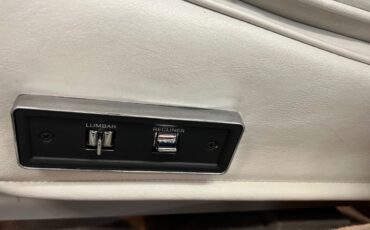 Lincoln-Town-Car-1992-Signature-President-30