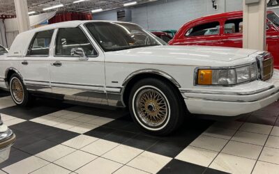 Lincoln Town Car 1992 Signature President