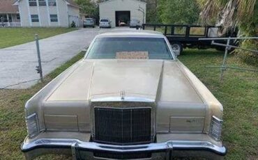 Lincoln-Town-car-1979-4