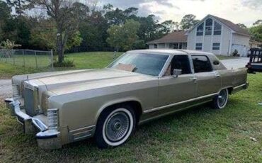 Lincoln-Town-car-1979-5