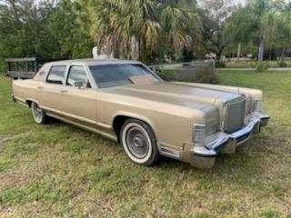 Lincoln-Town-car-1979-6